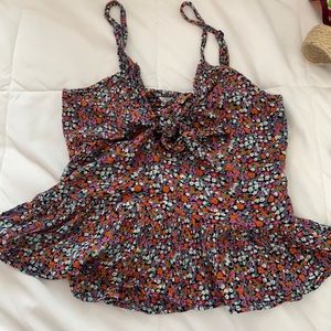 Amazing color fun crop top! Only wore it once